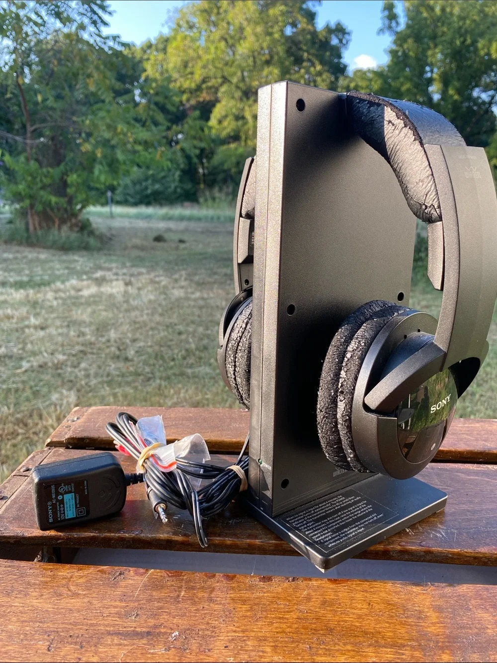Sony MDR-RF985RK Wireless Over-Ear Headphones TMR Transmitter Charging Dock Test